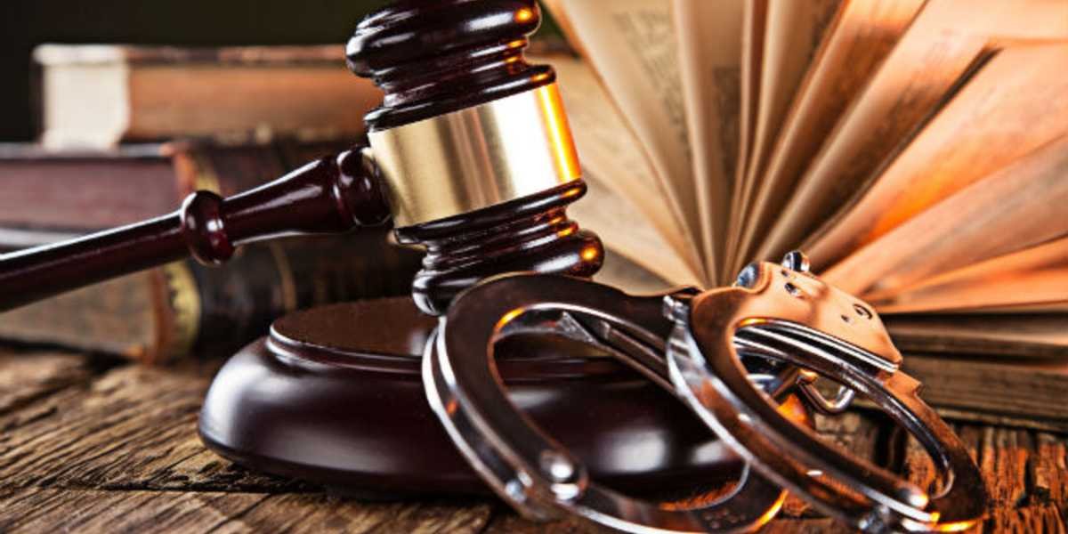 Bail work assistance in court